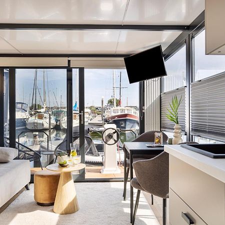 Cosy Tiny Houseboats Near Beach And Restaurants By Weltevreden Experience เซโวลเดอ ภายนอก รูปภาพ