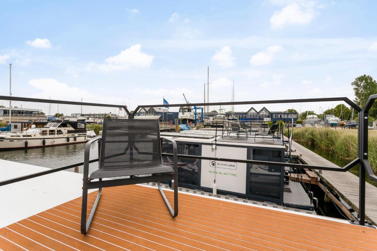 Cosy Tiny Houseboats Near Beach And Restaurants By Weltevreden Experience เซโวลเดอ ภายนอก รูปภาพ
