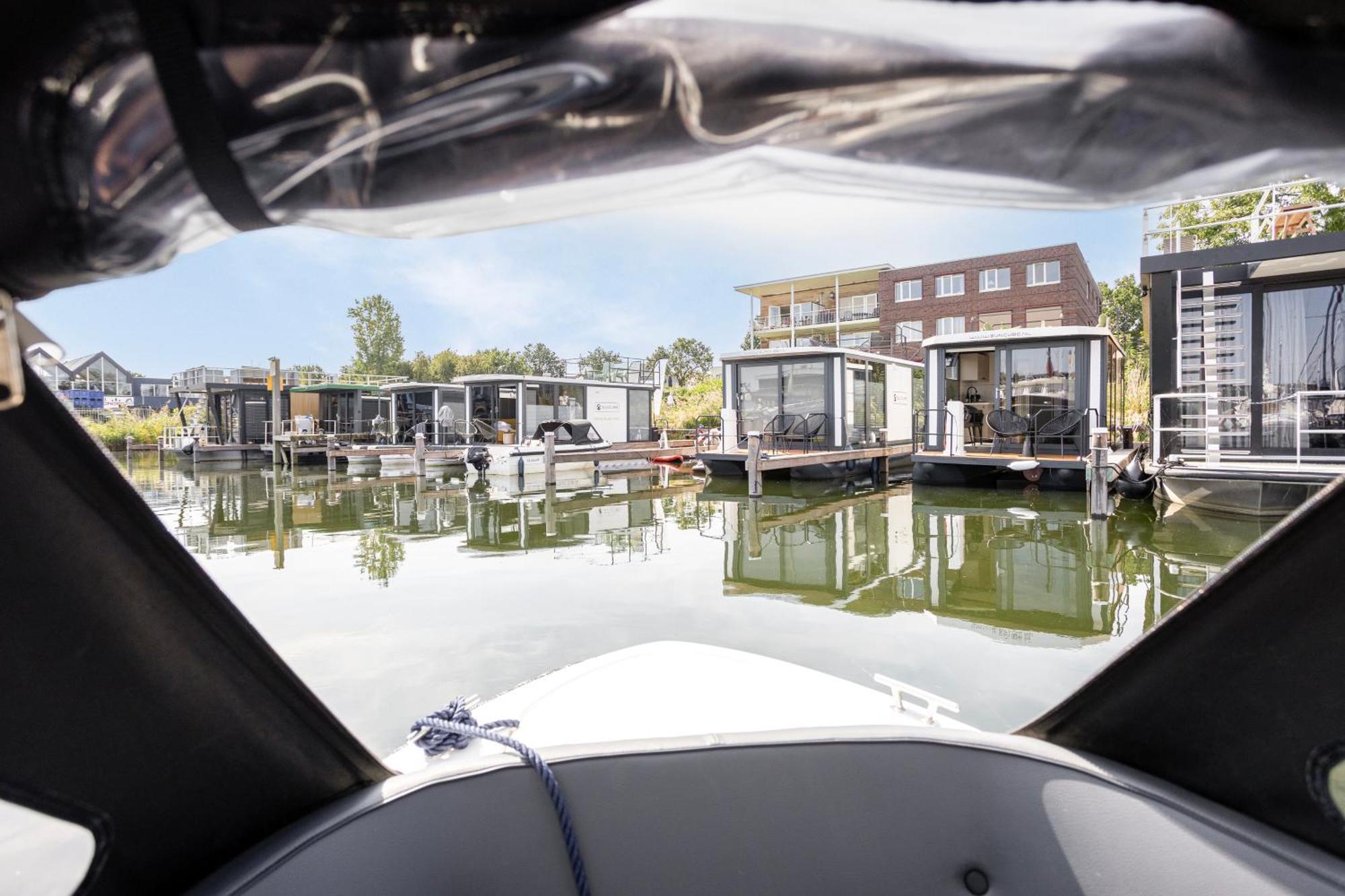Cosy Tiny Houseboats Near Beach And Restaurants By Weltevreden Experience เซโวลเดอ ภายนอก รูปภาพ
