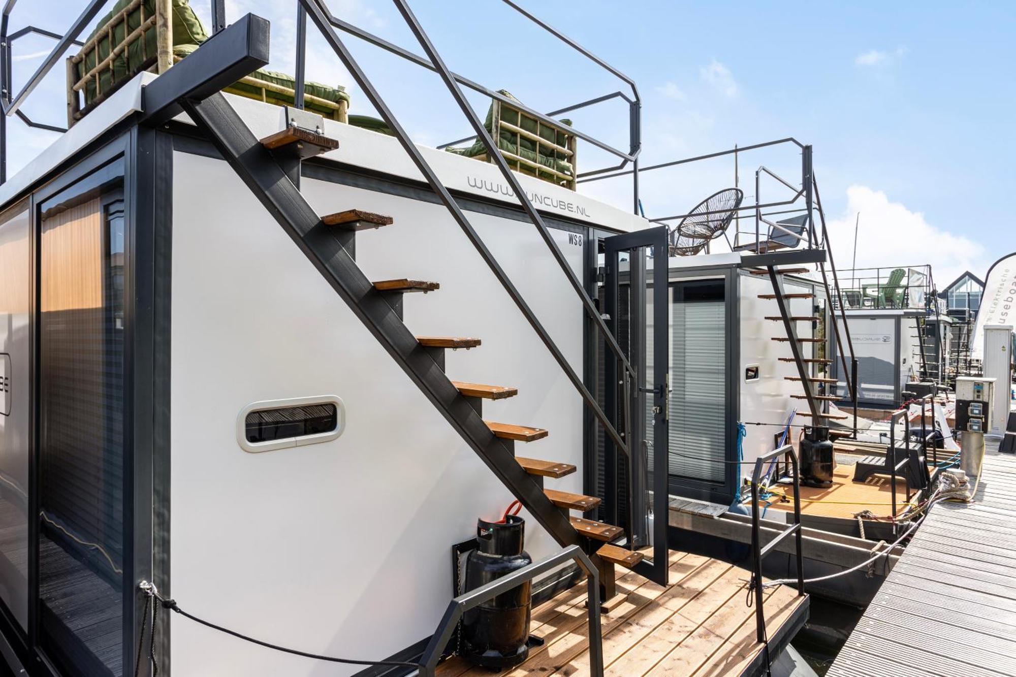 Cosy Tiny Houseboats Near Beach And Restaurants By Weltevreden Experience เซโวลเดอ ภายนอก รูปภาพ
