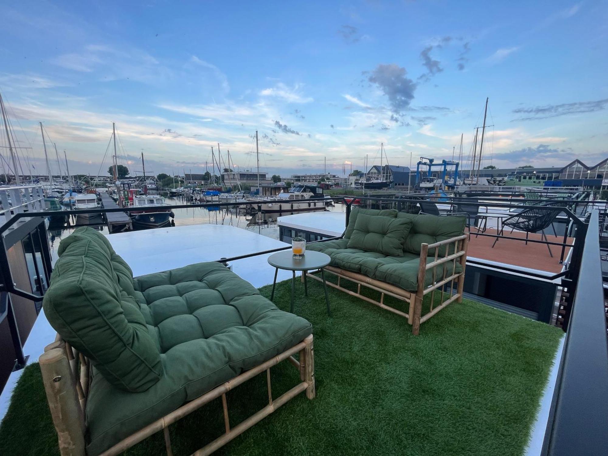 Cosy Tiny Houseboats Near Beach And Restaurants By Weltevreden Experience เซโวลเดอ ภายนอก รูปภาพ