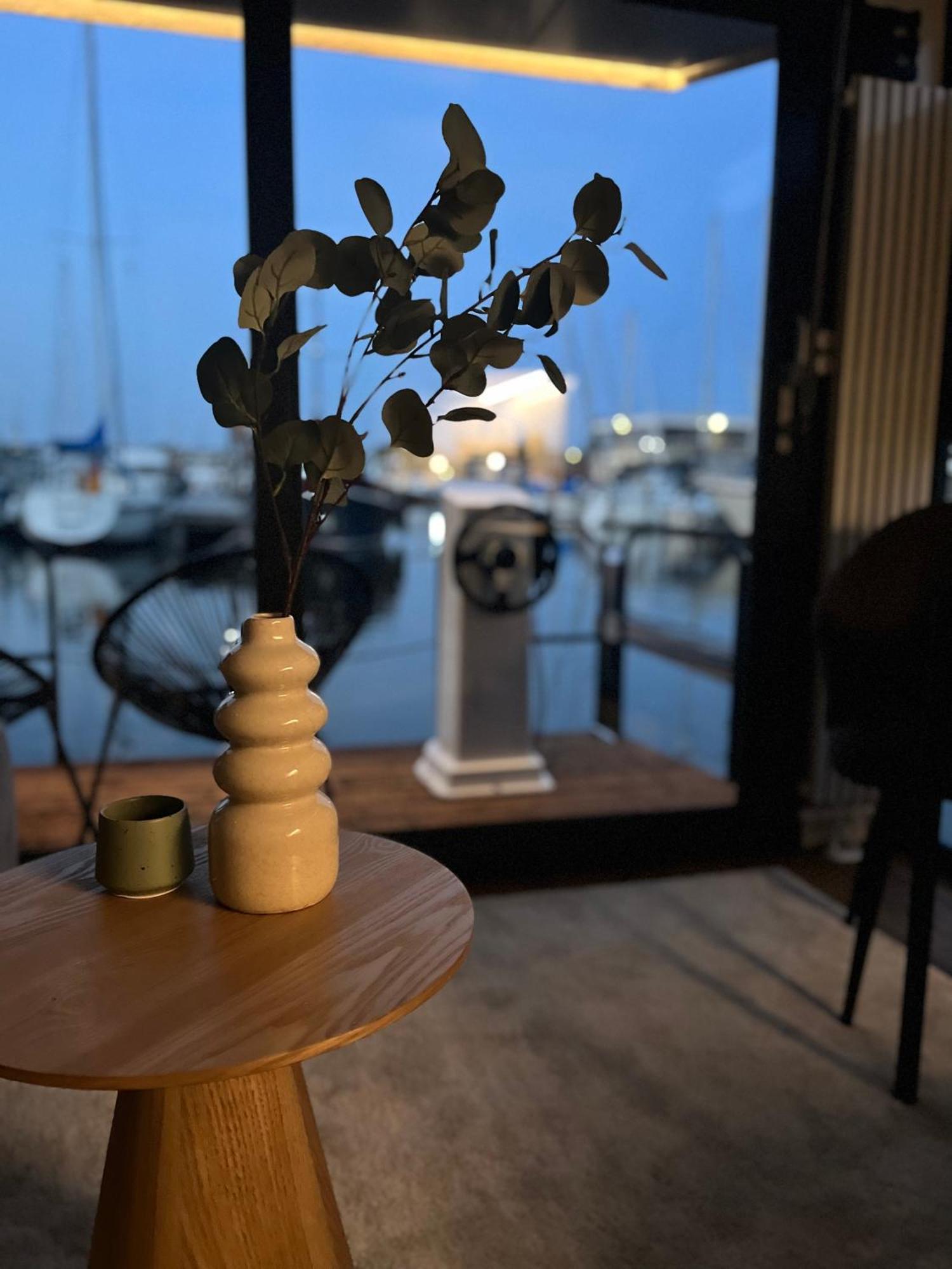 Cosy Tiny Houseboats Near Beach And Restaurants By Weltevreden Experience เซโวลเดอ ภายนอก รูปภาพ